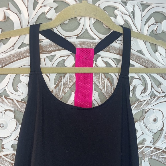 Fabletics Demi Lovato Workout Tank Tansy Pink Black Mesh Racerback sz M - Picture 3 of 7
